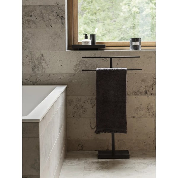 Tamno sivi pamučni ručnik 70x140 cm FRINO - Blomus-image-1