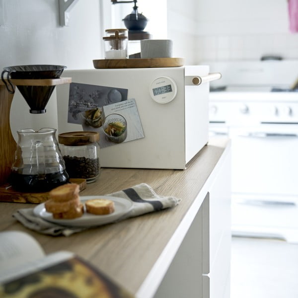 Metalna posuda za kruh Tosca – YAMAZAKI-image-1