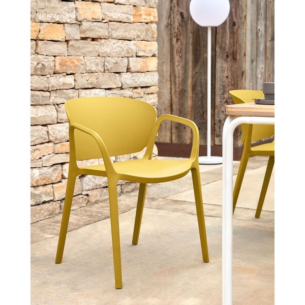 Žuta  plastična vrtna stolica Ania – Kave Home-image-1
