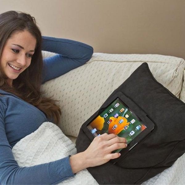 Smeđi jastuk s držačem za iPad InnovaGoods-image-1