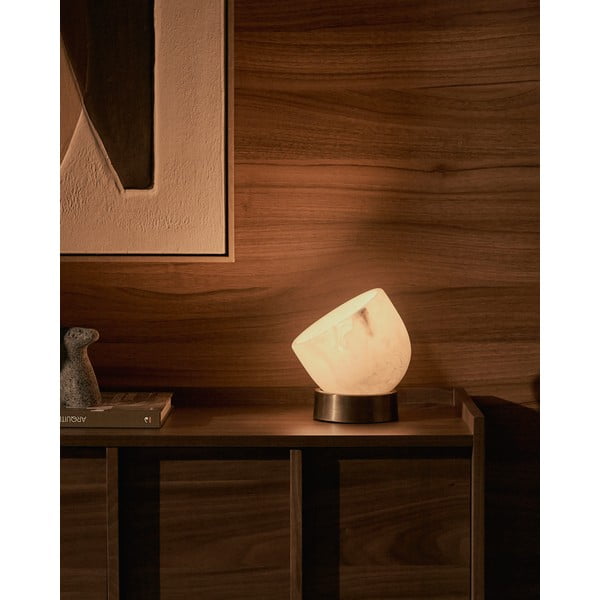 Krem/mjedena stolna lampa (visina 17 cm) Shenli – Kave Home-image-1