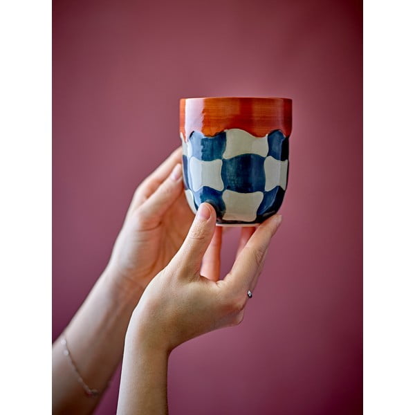 Šalice u setu 4 kom od kamenine 375 ml Check – Bloomingville-image-1