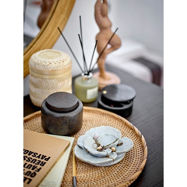 Figurica od poliresina Tinah - Bloomingville-image-4