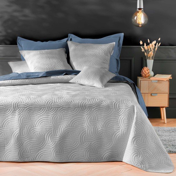 Sivi set prekrivača i jastučnice od samta 220x240 cm Solange – douceur d'intérieur-image-1