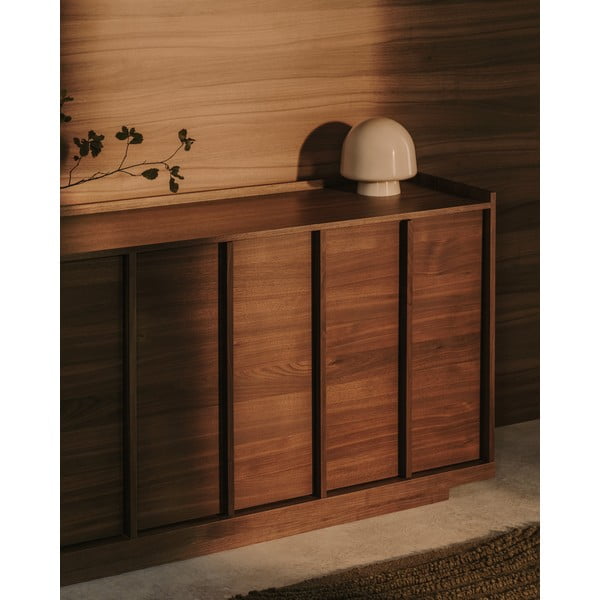 Smeđa komoda u dekoru oraha 200x80x45 cm Onix – Kave Home-image-1