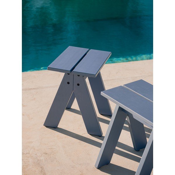 Plava vrtna stolica od masivnog drveta Navo – noo.ma-image-1