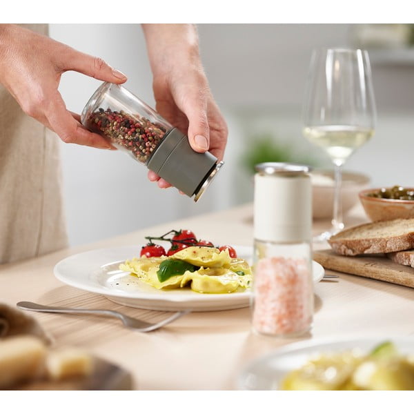 Komplet mlinova za papar i sol 2 kom Duo – Joseph Joseph-image-2