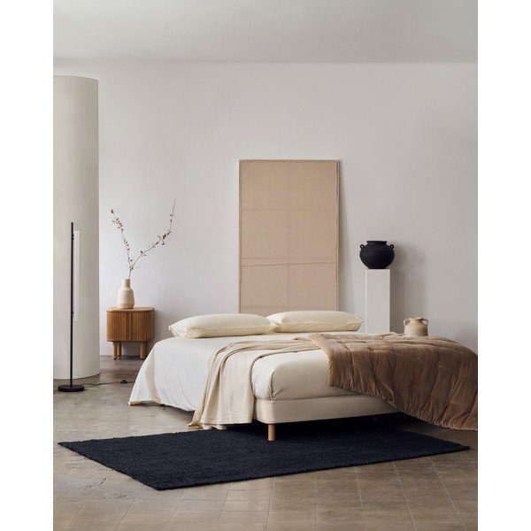 Bež tapecirani bračni krevet 150x190 cm Ofelia – Kave Home-image-1