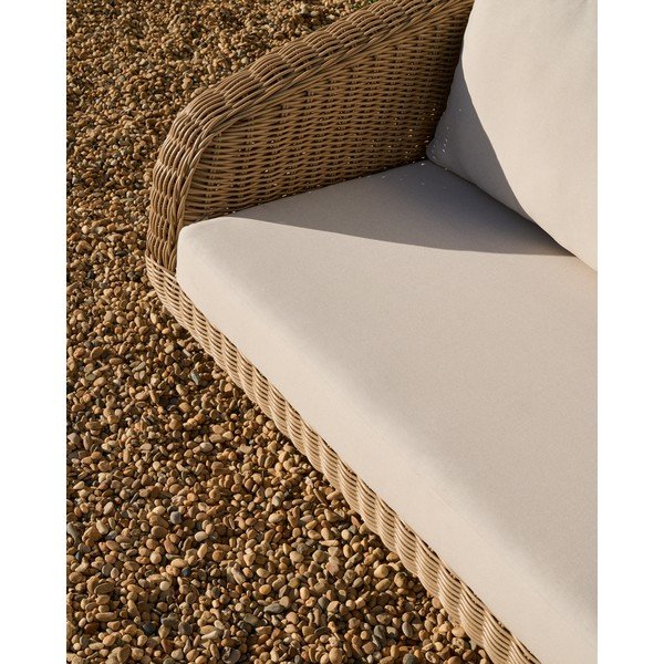 Bež/u prirodnoj boji podstavljena vrtna sofa Meria – Kave Home-image-3