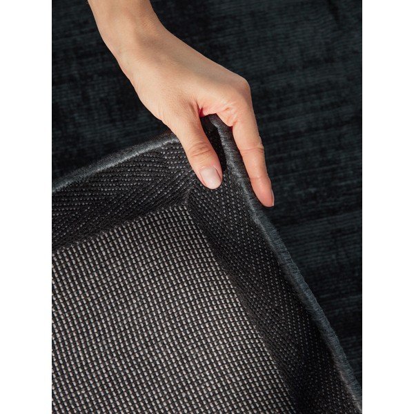 Crni ručno rađen tepih viskozan 80x150 cm Noemi – Vikosa-image-4