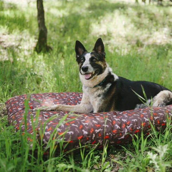 Smeđi krevet za pse 90x120 cm Outdoor Bed Mocha L – P.L.A.Y.-image-1