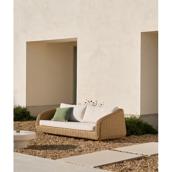 Bež/u prirodnoj boji podstavljena vrtna sofa Meria – Kave Home-image-1