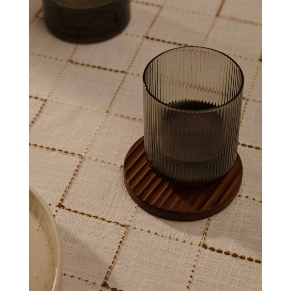 Drveni podmetači za čaše u setu 4 kom u tamnoj prirodnoj boji Rommu – Kave Home-image-1