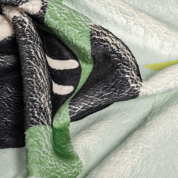 Svijetlo zelena dječja deka od mikrofibre 140x110 cm Panda - Moshi Moshi-image-1