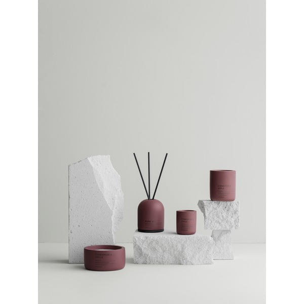 Mirisna svijeća od sojinog voska vrijeme gorenja 25 h Fraga: Cinnamon & Apple – Blomus-image-1