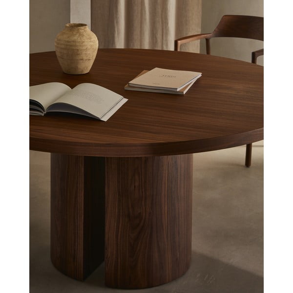 Okrugao blagovaonski stol s pločom stola u dekoru oraha ø 150 cm Nealy – Kave Home-image-2