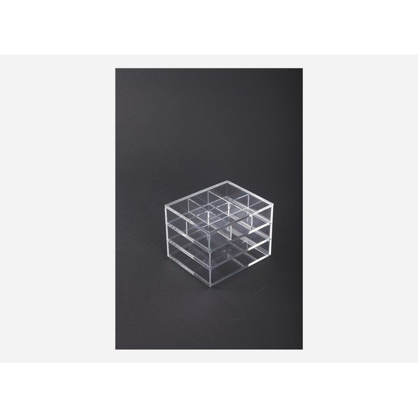 Organizator s tri pretinca, transparent-image-1