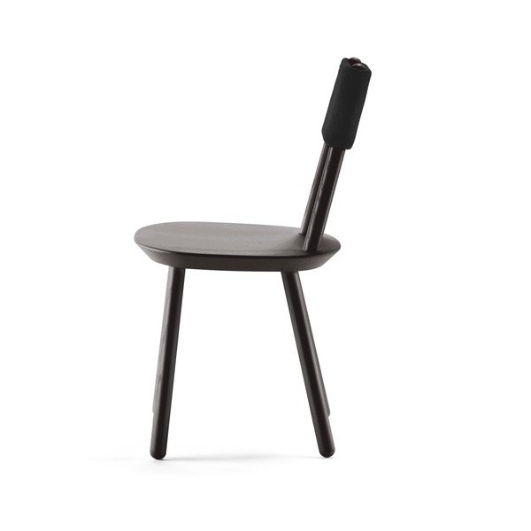 Crna stolica od prirodnog masivnog drveta EMKO Naïve-image-1