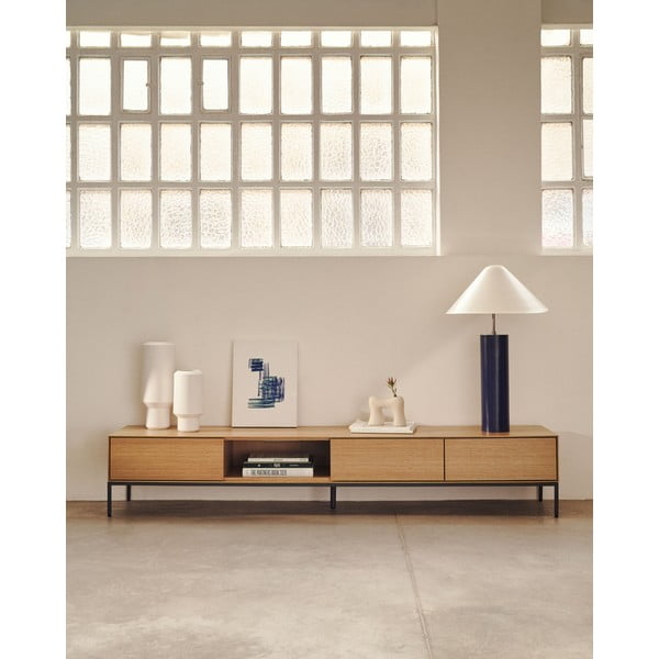 TV stol u dekoru hrasta u prirodnoj boji 195x35 cm Vedrana – Kave Home-image-1