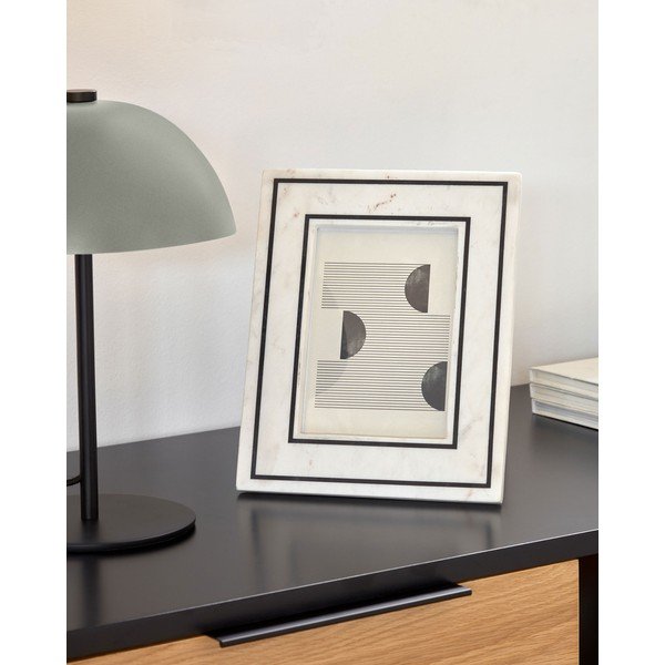 Bijeli kameni stojeći okvir 20x25 cm Vittoria – Kave Home-image-1