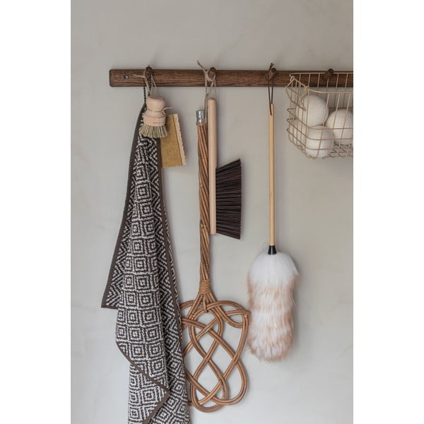 Smeđa zidna vješalica od punog hrasta 72 cm Roots – Mette Ditmer Denmark-image-4