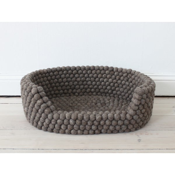Smeđi krevetić za kućne ljubimce od vunenih pompona Wooldot Ball Pet Basket, 80 x 60 cm