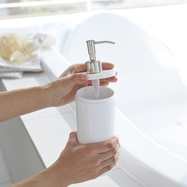 Bijeli plastičan dozator sapuna 500 ml Round – YAMAZAKI-image-4