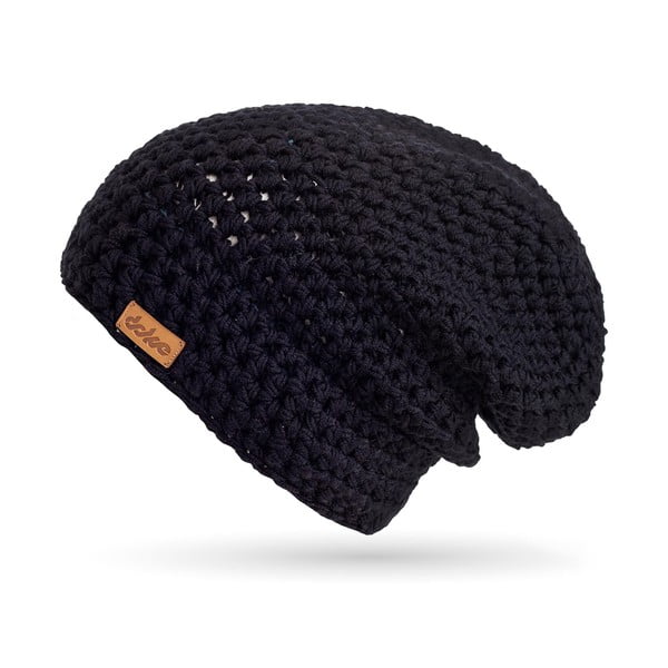 Crna ručno kukičana kapa od merino vune DOKE