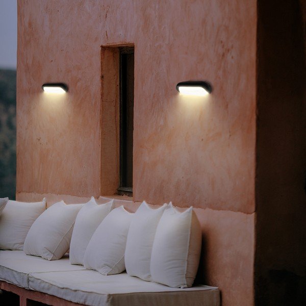 Crna zidna svjetiljka SULION Sia, dužine 20 cm-image-1