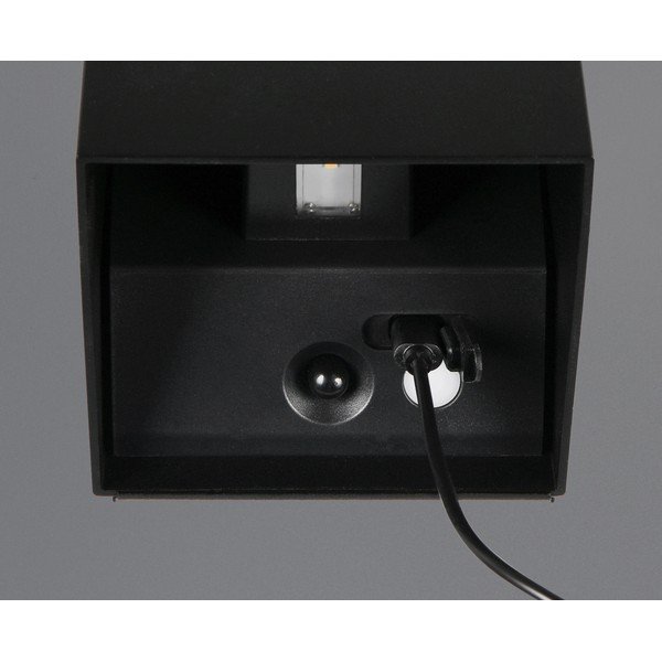LED zidna vanjska svjetiljka sa senzorom pokreta s USB (visina 10 cm) Genie – Reality-image-3