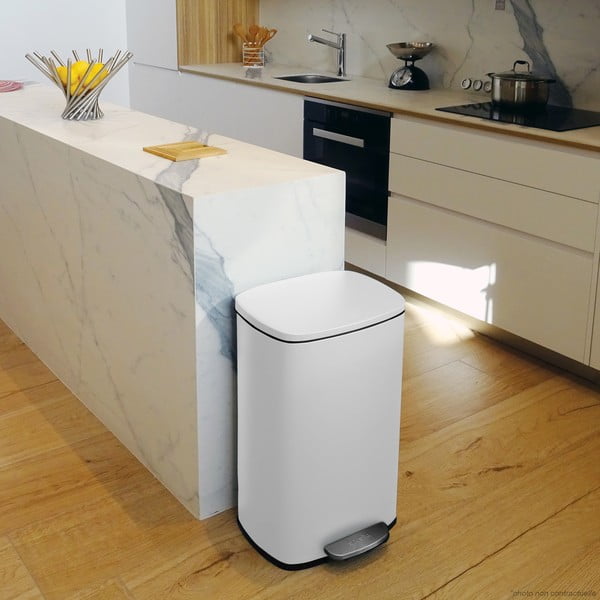 Mat bijela željezna kanta za smeće s pedalom 50 l   Akira – Spirella-image-1
