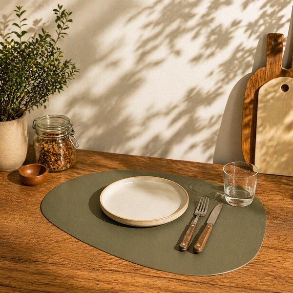 Podmetač od imitacije kože 37x44 cm Galita – douceur d'intérieur-image-1