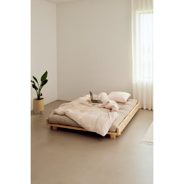 Bračni krevet od masivnog bora s podnicom 160x200 cm u prirodnoj boji Social Bed – Karup Design-image-1