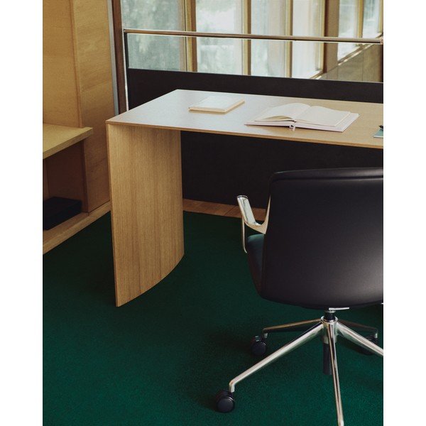 Radni stol u dekoru hrasta 60x140 cm Litto – Kave Home-image-1