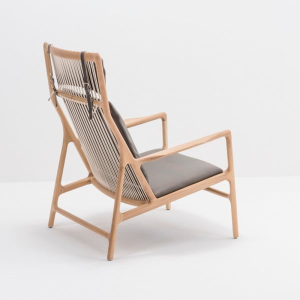 Fotelja s masivnom hrastovom konstrukcijom i sjedalom od sive bivolje kože Gazzda Dedo-image-2