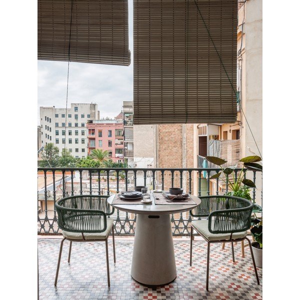 Betonski vanjski blagovaonski stol Kave Home Itai, ⌀ 90 cm-image-3