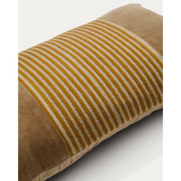 Ukrasna jastučnica od samta 30x50 cm Samit – Kave Home-image-2