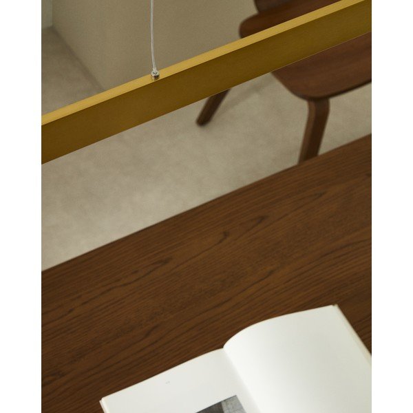 LED viseća svjetiljka u zlatnoj boji s metalnim sjenilom Boadella – Kave Home-image-3