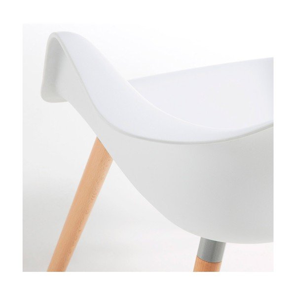 Bijela fotelja s nogama od drva bukve Kave Home Kenna-image-3