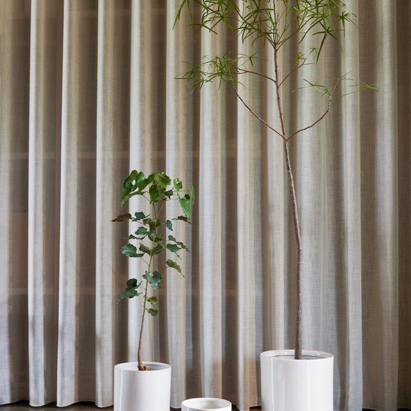 Ručno rađena ukrasna tegla za cvijeće od kamenine ø 21,5 cm Nami – OYOY Living Design-image-3