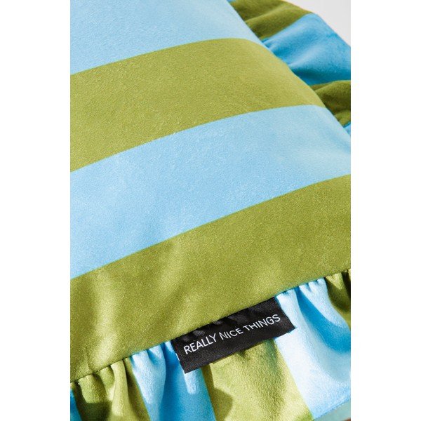 Ukrasni jastuk od samta 55x55 cm – Really Nice Things-image-1