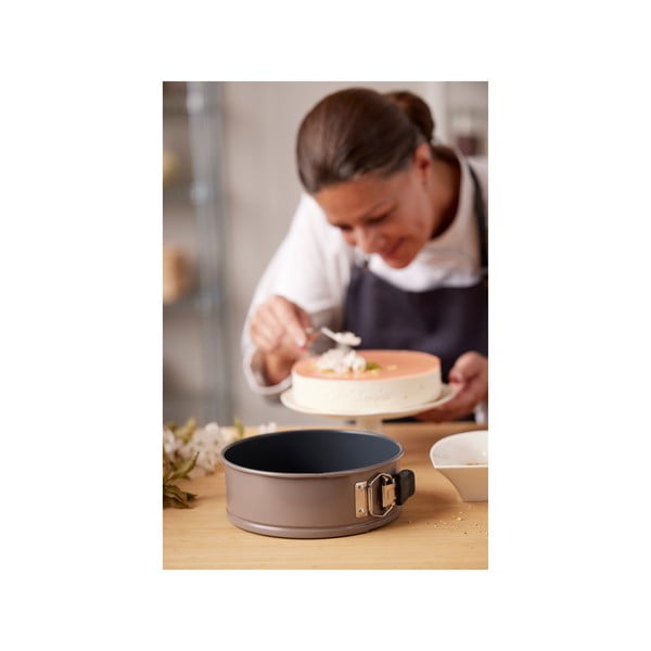 Čeličan kalup za pečenje za torte ø 24 cm – Blomsterbergs-image-3