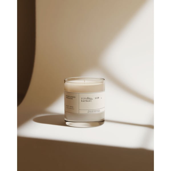 Mirisna svijeća od sojinog voska vrijeme gorenja 40 h #68 Peony, Linen, Fern – Perfumed Prague