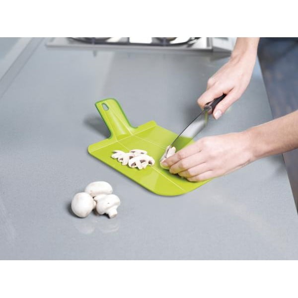 Joseph Joseph Chop2Pot Mini zelena daska za rezanje, dužine 17 cm-image-1