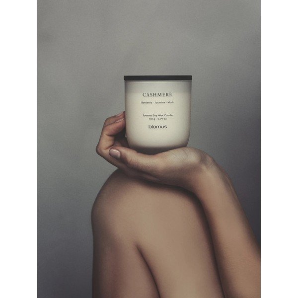 Mirisna svijeća od sojinog voska vrijeme gorenja 35 h Tuoksu Cashmere – Blomus-image-3