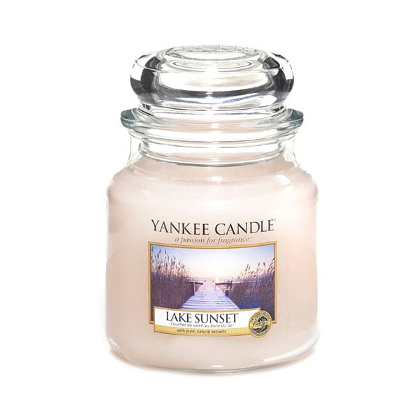 Mirisna svijeća Yankee Candle Zalazak Sunca na Jezeru, vrijeme gorenja 65-90 sati
