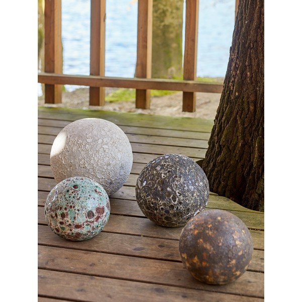 Ukrasna kugla za vrt od terakote Reese – Bloomingville-image-2