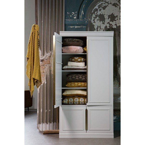 Svijetlo sivi ormar od masivnog bora 110x215x44 cm Organize – WOOOD-image-3