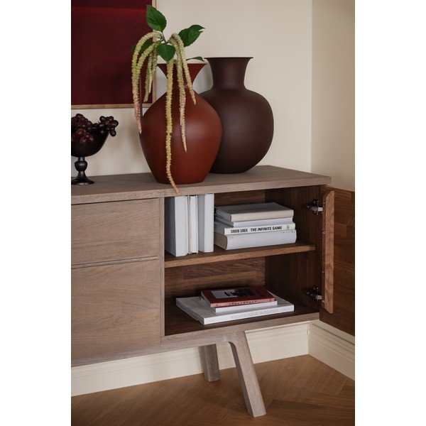 Komoda od punog hrasta u prirodnoj boji 170x77x42 cm Cleardale – Rowico-image-2