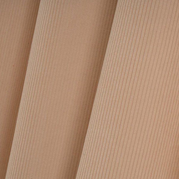 Svjetlo smeđa zavjesa od samta 140x260 cm Merely – Casa Selección-image-4